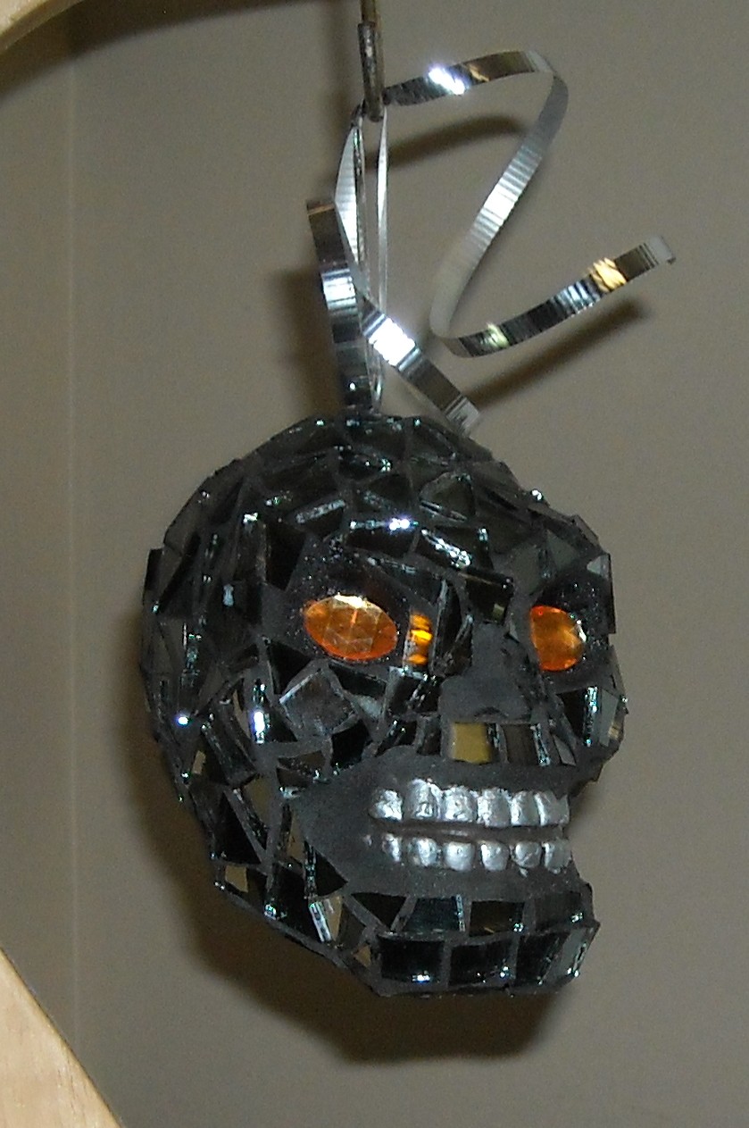 Skull mosaic ornament